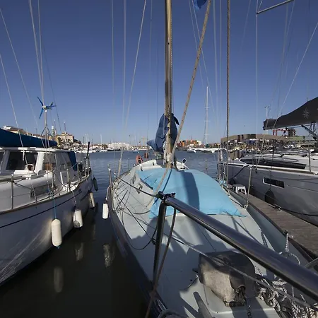 Sailboat Unique Experience Лиссабон